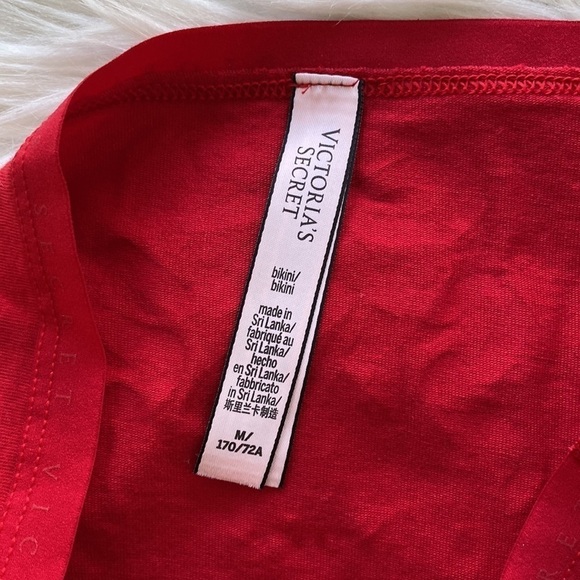 NWOT Victoria’s Secret holiday panty - Picture 4 of 6